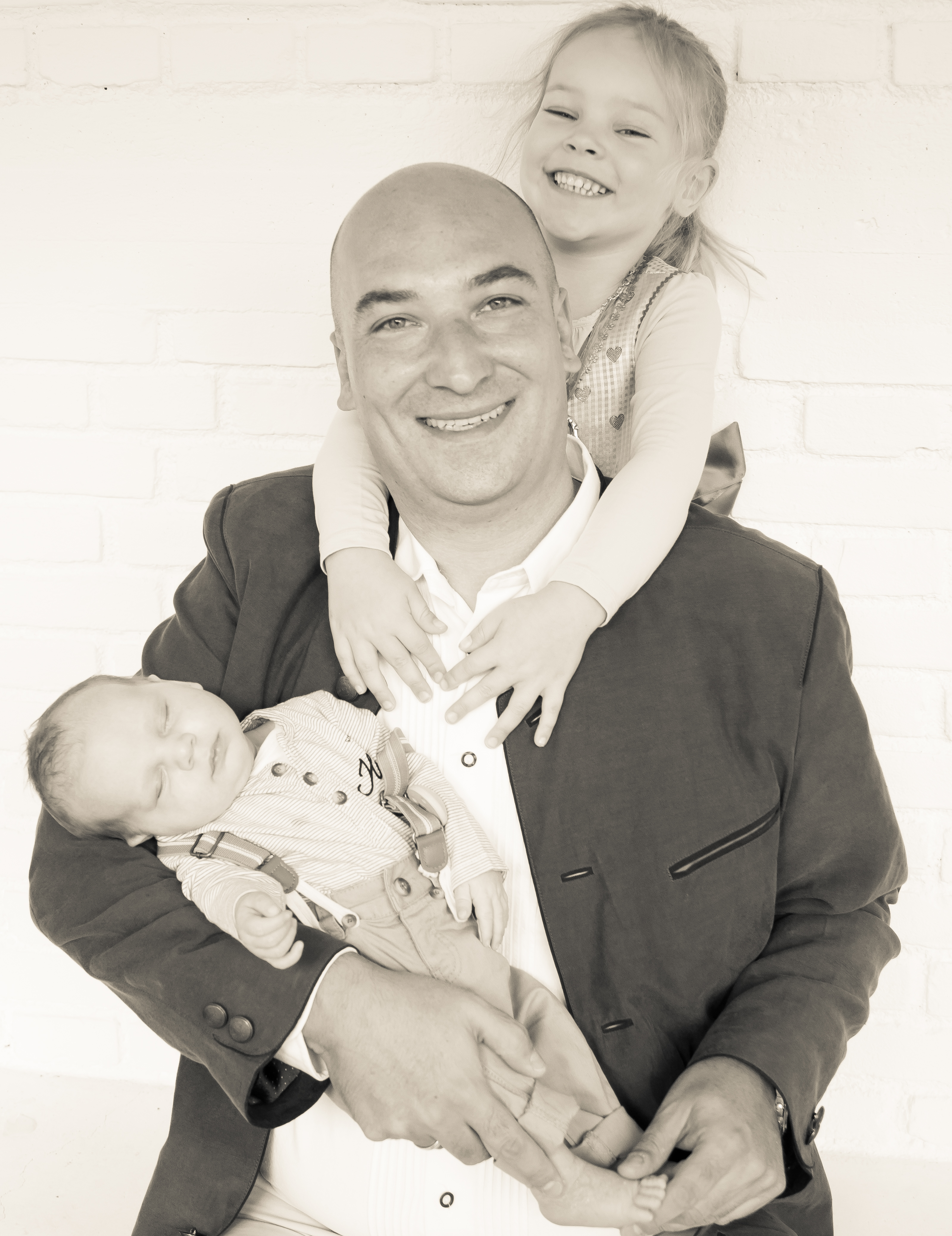 Tobias Dreilich von KidsConcept ist selbst zweifacher Vater und führt seine Agentur als Familienunternehmen gemeinsam mit seiner Frau und seinen Eltern.